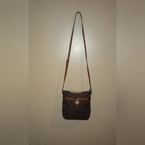 NWT Michael Kors Hamilton brown signature Traveler Messenger Bag